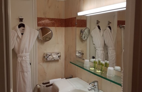 Gilly-les-Citeaux Hotel | Hotel Chateau de Gilly