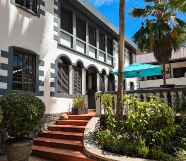 La Digue Hotel | Hotel Chateau St Cloud