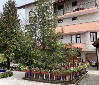 Ognyanovo Hotel | Hotel Chinara