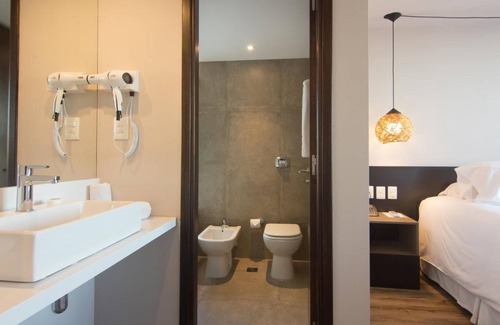 Tres Cruces Hotel | Hotel Ciudadano Suites