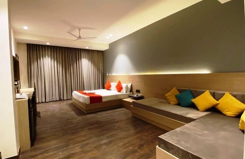 Pinjore Hotel | Hotel Classic Residency