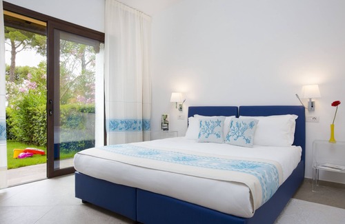 Villaggio Mandorli Hotel | Hotel Cormoran