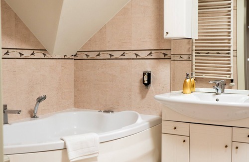 Kedzierzyn Kozle Hotel | Hotel Court Wellness & Spa