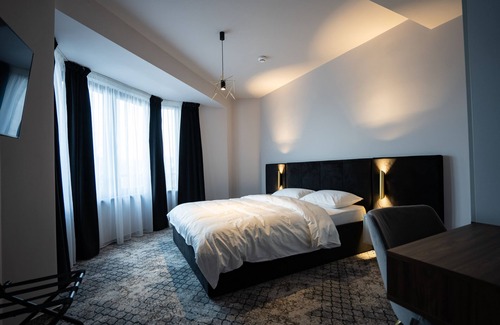 Jibert Hotel | Hotel Cristal