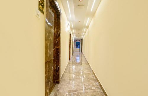 Goregaon West Hotel | Hotel Crystal By Glitz Hotels