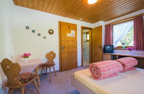 Medel Hotel | Hotel Cuntera