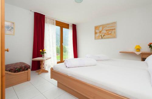 Medel Hotel | Hotel Cuntera