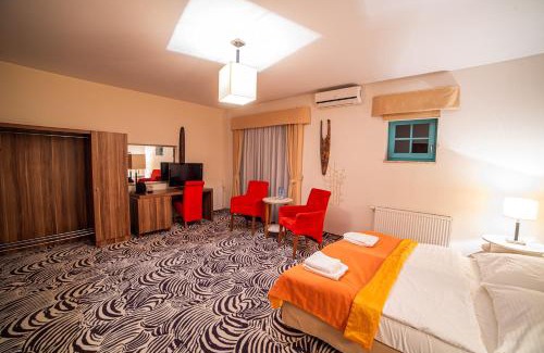 Grodzisk Mazowiecki Hotel | Hotel Cyprus