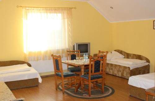 Wrzesnia Hotel | Hotel Czardasz