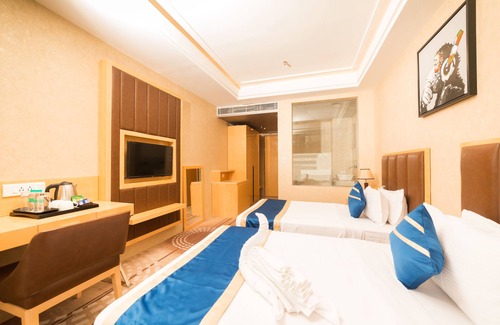 Indira Nagar Hotel | Hotel D'corbiz