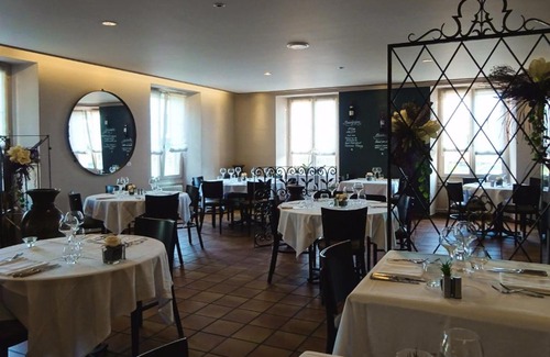 Yvonand Hotel | Hotel de ville d'Yvonand