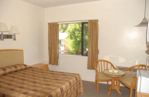 Lillooet Hotel | Hotel Deoro