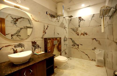 Rewari Hotel | Hotel Dhingra Inn