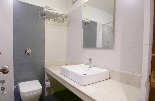 Sector 22 Hotel | Hotel Diamond Plaza