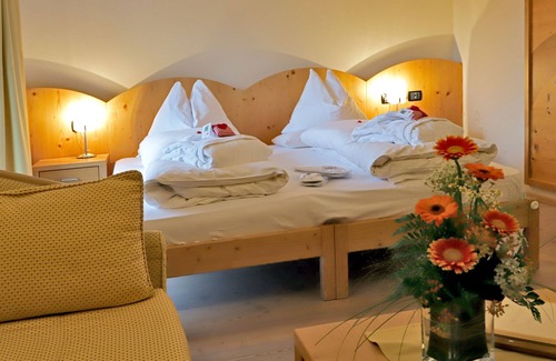 Monguelfo Hotel | Hotel Dolomiten