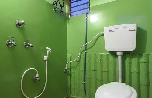 Madhyamgram Hotel | HOTEL DREAMLAND