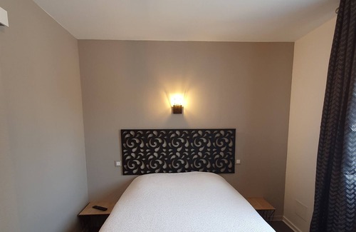 Cholonge Hotel | Hotel du Grand Lac