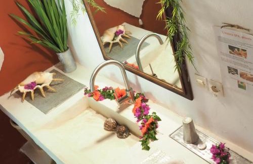 Nosy Boraha Hotel | Hotel ECOLODGE LE RAVORAHA