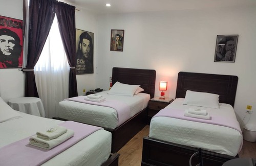 Azogues Hotel | Hotel el Che No apto para corruptos