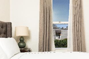 West Campus Hotel | Hotel Ella