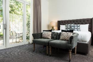 West Campus Hotel | Hotel Ella