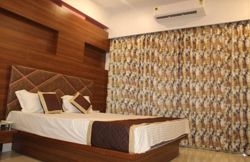 Bilimora Hotel | Hotel Empire