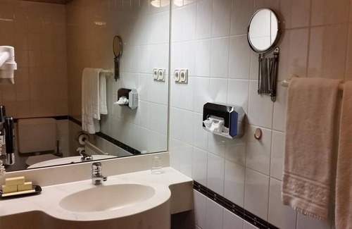Eppelborn Hotel | Hotel Eppelborner Hof