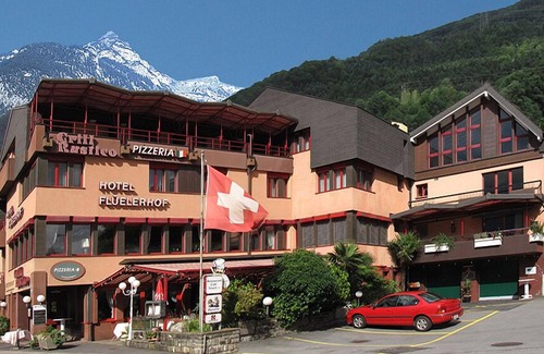 Flueelen Hotel | Hotel Flüelerhof