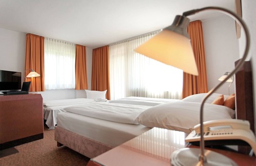 Stuttgart Hotel | Hotel Flora Stuttgart - Möhringen