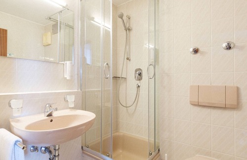 Stuttgart Hotel | Hotel Flora Stuttgart - Möhringen