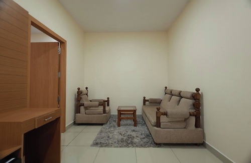 Nagampadam Hotel | Hotel Floral Palace