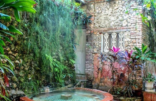 Jacmel House | Hotel Florita is a nice place located in Jacmel.
