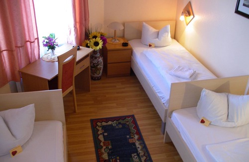 Offenbach am Main Hotel | Hotel garni Djaran
