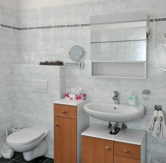 Croglio House | Hotel Garni Villa del Sole
