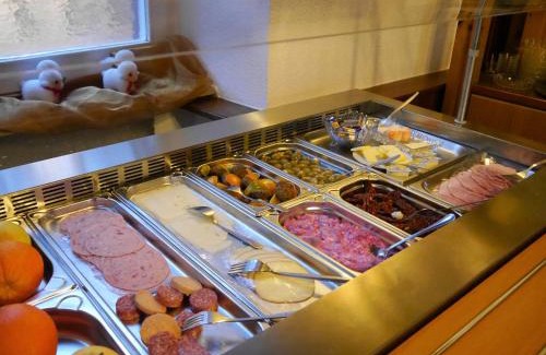 Diedesheim Hotel | Hotel-Gasthof-Destille-Eisenbahn