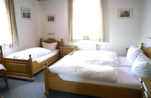 Diedesheim Hotel | Hotel-Gasthof-Destille-Eisenbahn