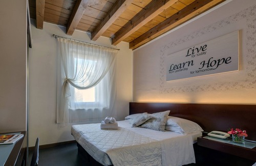 Dossobuono Hotel | Hotel Gattopardo