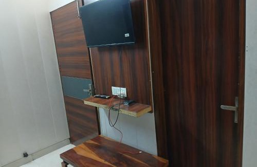 Zirakpur Hotel | Hotel Golden Rooftop