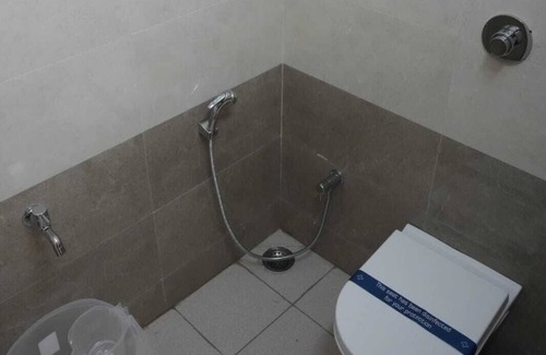Erode Hotel | Hotel Goldeye Inn
