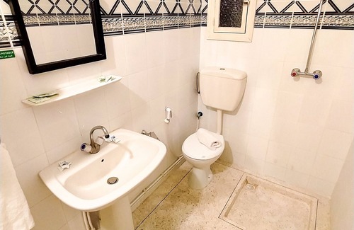 Tlemcen Bed & Breakfast | Hotel Grand Bassin
