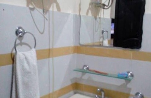 Kallar Kahar Hotel | Hotel Grand Imperial
