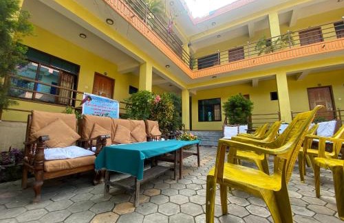 Sauraha Hotel | Hotel Greenlight