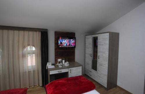 Mejë Hotel | Hotel Happy