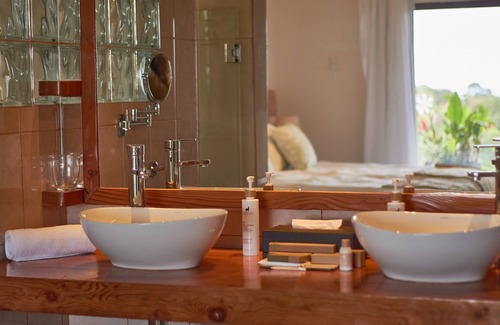 Hanga Roa Resort | Hotel Hare Uta