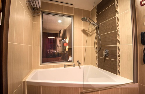 Bayramoglu Mahallesi Hotel | Hotel Hegsagone Marine Asia