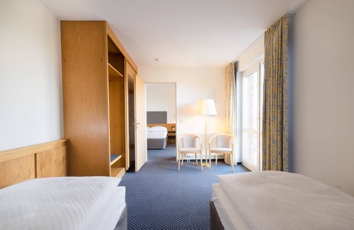 Buedelsdorf Hotel | Hotel Heidehof Garni