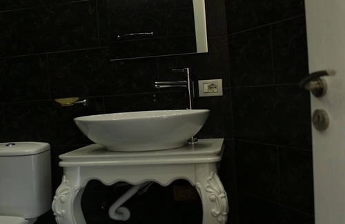 Koplik Hotel | Hotel Holiday