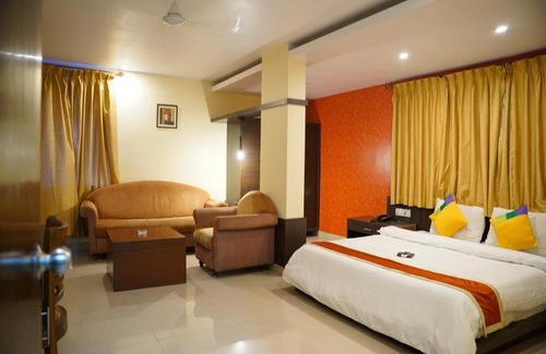 Lakdi Ka Pul Hotel | Hotel Holiday Park- Lakdikapul