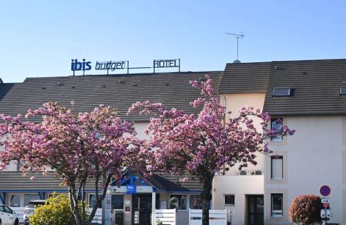 Bonchamp-les-Laval Hotel | Hotel ibis Budget Laval