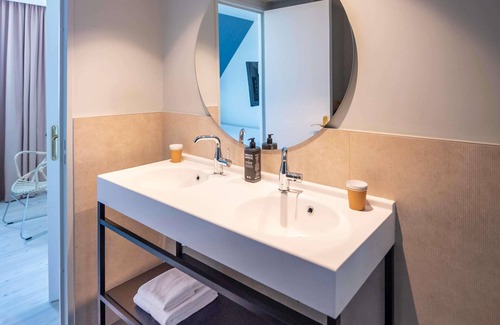 Villers-sur-Mer Hotel | Hotel ibis Styles Deauville Villers Plage